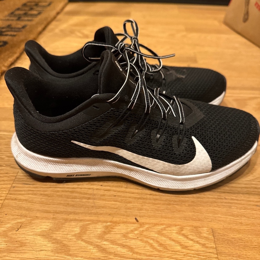 Black and White Nike Gym Shoes